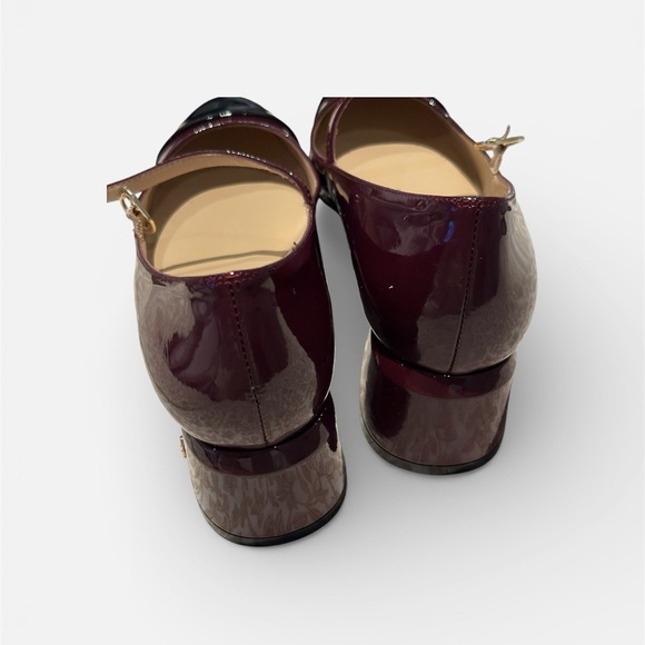 Stuart Weitzman Burgundy and Black Heels - Picture 6 of 6